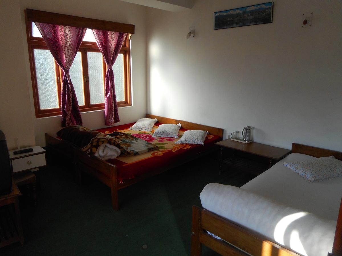 Hotel View Point Pelling Exterior photo