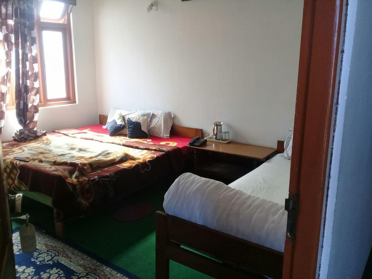 Hotel View Point Pelling Exterior photo